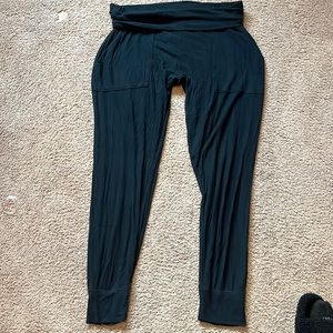 COMFY aerie women’s sleep or lounge jogger pants size L